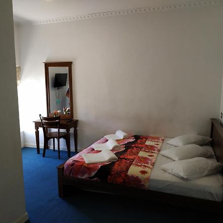 Viblak Heritage Hotel Нувара Елия Екстериор снимка